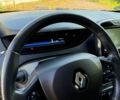 Серый Рено Зое, объемом двигателя 0 л и пробегом 122 тыс. км за 10299 $, фото 22 на Automoto.ua