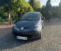 Серый Рено Зое, объемом двигателя 0 л и пробегом 104 тыс. км за 9700 $, фото 1 на Automoto.ua