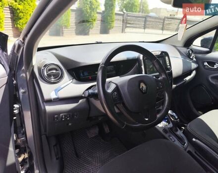Сірий Рено Зое, об'ємом двигуна 0 л та пробігом 135 тис. км за 9800 $, фото 17 на Automoto.ua