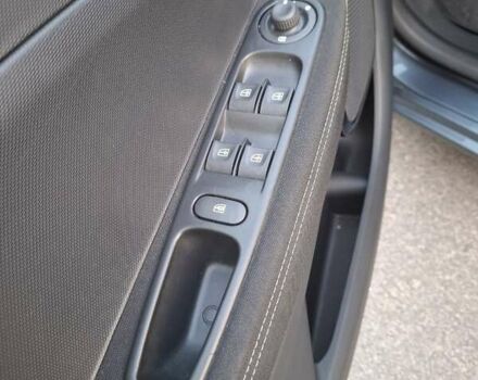 Сірий Рено Зое, об'ємом двигуна 0 л та пробігом 133 тис. км за 9299 $, фото 16 на Automoto.ua