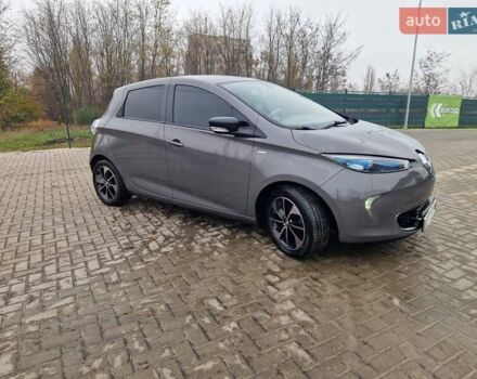 Серый Рено Зое, объемом двигателя 0 л и пробегом 78 тыс. км за 11111 $, фото 1 на Automoto.ua