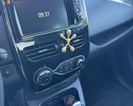 Рено Зое 2018 в Луцке на Automoto.ua Серый Рено Зое, объемом двигателя 0 л и пробегом 94 тыс. км за 9900 $, фото 12 на Automoto.ua