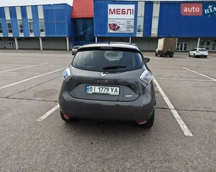 Сірий Рено Зое, об'ємом двигуна 0 л та пробігом 122 тис. км за 10500 $, фото 5 на Automoto.ua