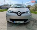 Серый Рено Зое, объемом двигателя 0 л и пробегом 77 тыс. км за 10500 $, фото 5 на Automoto.ua