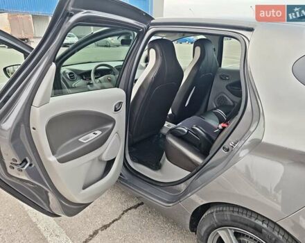 Сірий Рено Зое, об'ємом двигуна 0 л та пробігом 122 тис. км за 10500 $, фото 9 на Automoto.ua