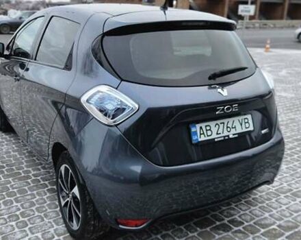 Серый Рено Зое, объемом двигателя 0 л и пробегом 91 тыс. км за 9999 $, фото 15 на Automoto.ua