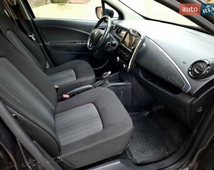 Сірий Рено Зое, об'ємом двигуна 0 л та пробігом 118 тис. км за 9200 $, фото 16 на Automoto.ua