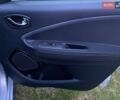 Серый Рено Зое, объемом двигателя 0 л и пробегом 70 тыс. км за 9500 $, фото 11 на Automoto.ua