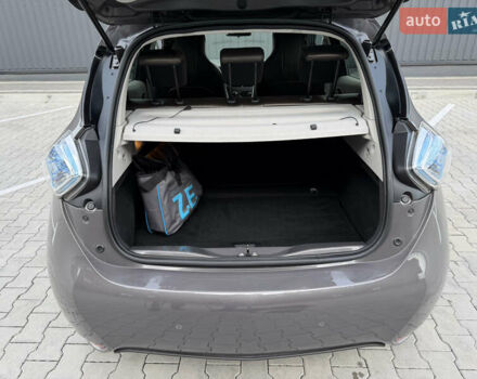 Сірий Рено Зое, об'ємом двигуна 0 л та пробігом 126 тис. км за 10499 $, фото 38 на Automoto.ua