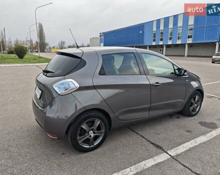 Сірий Рено Зое, об'ємом двигуна 0 л та пробігом 122 тис. км за 10500 $, фото 4 на Automoto.ua