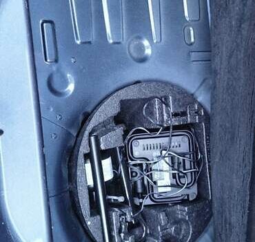 Серый Рено Зое, объемом двигателя 0 л и пробегом 91 тыс. км за 9999 $, фото 42 на Automoto.ua