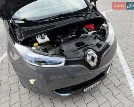 Рено Зое 2018 в Дубно на Automoto.ua Серый Рено Зое, объемом двигателя 0 л и пробегом 126 тыс. км за 10599 $, фото 57 на Automoto.ua