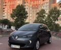 Серый Рено Зое, объемом двигателя 0 л и пробегом 101 тыс. км за 9904 $, фото 1 на Automoto.ua