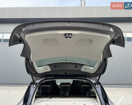 Сірий Рено Зое, об'ємом двигуна 0 л та пробігом 126 тис. км за 10499 $, фото 24 на Automoto.ua