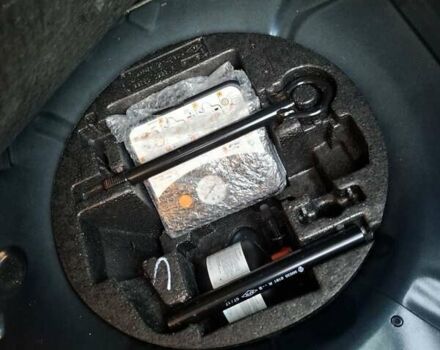 Сірий Рено Зое, об'ємом двигуна 0 л та пробігом 133 тис. км за 9299 $, фото 13 на Automoto.ua