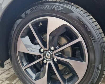 Серый Рено Зое, объемом двигателя 0 л и пробегом 78 тыс. км за 11111 $, фото 3 на Automoto.ua