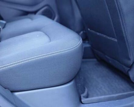 Серый Рено Зое, объемом двигателя 0 л и пробегом 91 тыс. км за 9999 $, фото 52 на Automoto.ua