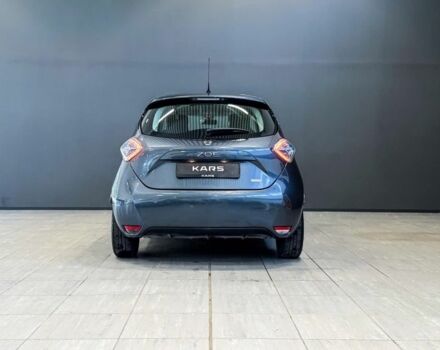 Серый Рено Зое, объемом двигателя 0 л и пробегом 90 тыс. км за 9000 $, фото 2 на Automoto.ua