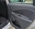 Серый Рено Зое, объемом двигателя 0 л и пробегом 64 тыс. км за 8700 $, фото 24 на Automoto.ua