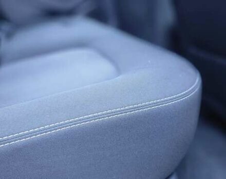 Серый Рено Зое, объемом двигателя 0 л и пробегом 91 тыс. км за 9999 $, фото 53 на Automoto.ua