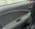 Серый Рено Зое, объемом двигателя 0 л и пробегом 90 тыс. км за 9350 $, фото 10 на Automoto.ua