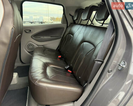 Рено Зое 2018 в Дубно на Automoto.ua Серый Рено Зое, объемом двигателя 0 л и пробегом 126 тыс. км за 10599 $, фото 38 на Automoto.ua