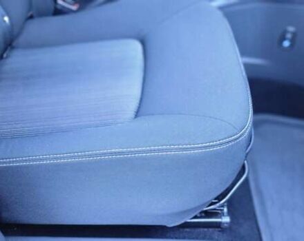 Серый Рено Зое, объемом двигателя 0 л и пробегом 91 тыс. км за 9999 $, фото 61 на Automoto.ua