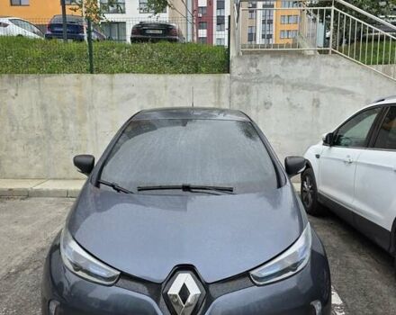 Серый Рено Зое, объемом двигателя 0 л и пробегом 57 тыс. км за 9500 $, фото 6 на Automoto.ua