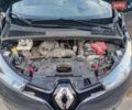 Серый Рено Зое, объемом двигателя 0 л и пробегом 170 тыс. км за 10500 $, фото 11 на Automoto.ua