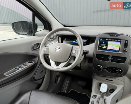 Рено Зое 2018 в Дубно на Automoto.ua Серый Рено Зое, объемом двигателя 0 л и пробегом 126 тыс. км за 10599 $, фото 47 на Automoto.ua
