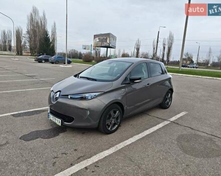 Сірий Рено Зое, об'ємом двигуна 0 л та пробігом 122 тис. км за 10500 $, фото 1 на Automoto.ua