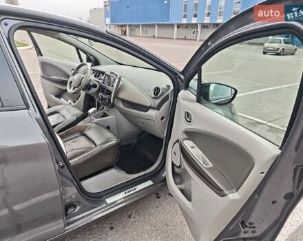 Сірий Рено Зое, об'ємом двигуна 0 л та пробігом 122 тис. км за 10500 $, фото 11 на Automoto.ua