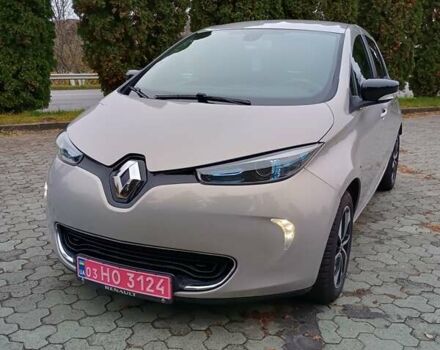 Серый Рено Зое, объемом двигателя 0 л и пробегом 64 тыс. км за 8700 $, фото 10 на Automoto.ua