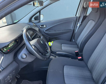 Сірий Рено Зое, об'ємом двигуна 0 л та пробігом 72 тис. км за 10350 $, фото 33 на Automoto.ua