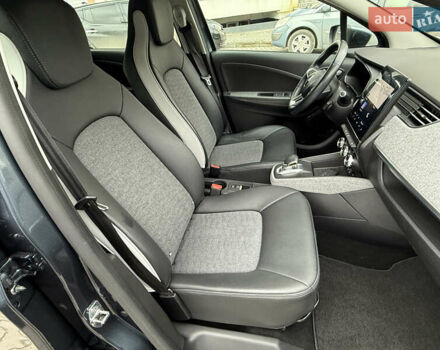 Сірий Рено Зое, об'ємом двигуна 0 л та пробігом 42 тис. км за 12950 $, фото 17 на Automoto.ua