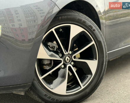 Сірий Рено Зое, об'ємом двигуна 0 л та пробігом 55 тис. км за 11999 $, фото 4 на Automoto.ua