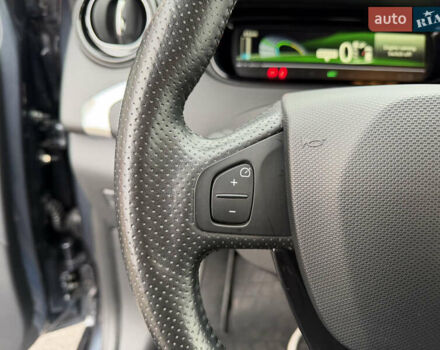 Сірий Рено Зое, об'ємом двигуна 0 л та пробігом 55 тис. км за 11999 $, фото 52 на Automoto.ua