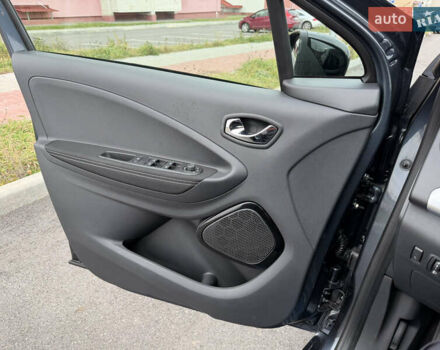 Сірий Рено Зое, об'ємом двигуна 0 л та пробігом 55 тис. км за 11999 $, фото 41 на Automoto.ua