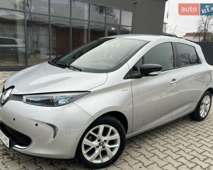 Сірий Рено Зое, об'ємом двигуна 0 л та пробігом 67 тис. км за 10150 $, фото 1 на Automoto.ua