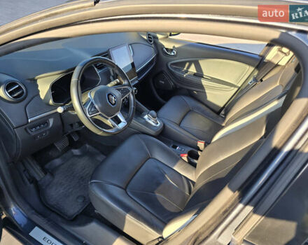 Рено Зое 2019 в Киеве на Automoto.ua Серый Рено Зое, объемом двигателя 0 л и пробегом 109 тыс. км за 12999 $, фото 4 на Automoto.ua