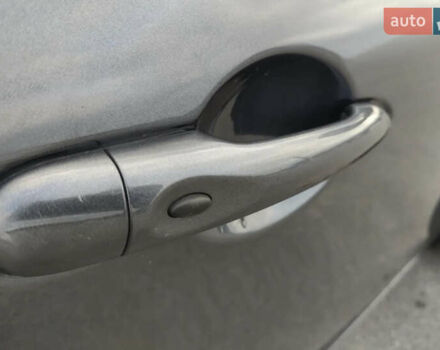 Серый Рено Зое, объемом двигателя 0 л и пробегом 150 тыс. км за 9500 $, фото 2 на Automoto.ua