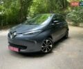Серый Рено Зое, объемом двигателя 0 л и пробегом 92 тыс. км за 9777 $, фото 46 на Automoto.ua