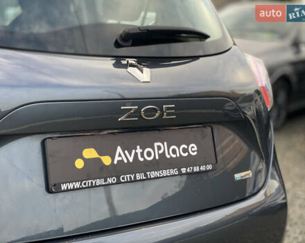 Серый Рено Зое, объемом двигателя 0 л и пробегом 112 тыс. км за 9800 $, фото 17 на Automoto.ua