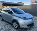 Серый Рено Зое, объемом двигателя 0 л и пробегом 72 тыс. км за 10100 $, фото 13 на Automoto.ua