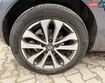 Сірий Рено Зое, об'ємом двигуна 0 л та пробігом 42 тис. км за 12950 $, фото 62 на Automoto.ua