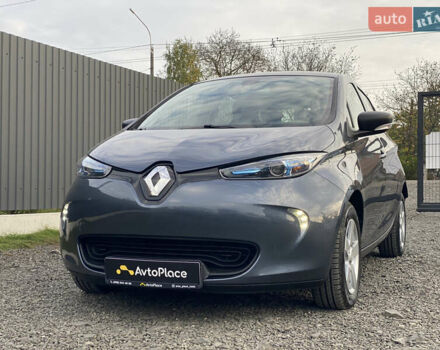Серый Рено Зое, объемом двигателя 0 л и пробегом 112 тыс. км за 9800 $, фото 22 на Automoto.ua