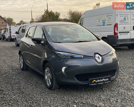 Серый Рено Зое, объемом двигателя 0 л и пробегом 112 тыс. км за 9800 $, фото 86 на Automoto.ua
