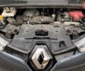 Серый Рено Зое, объемом двигателя 0 л и пробегом 92 тыс. км за 10800 $, фото 11 на Automoto.ua