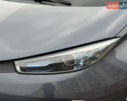 Сірий Рено Зое, об'ємом двигуна 0 л та пробігом 55 тис. км за 11999 $, фото 3 на Automoto.ua