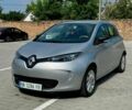 Серый Рено Зое, объемом двигателя 0 л и пробегом 63 тыс. км за 9700 $, фото 1 на Automoto.ua